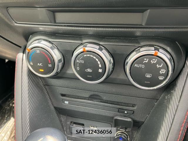 Mazda DEMIO 2014-11 8073603-9