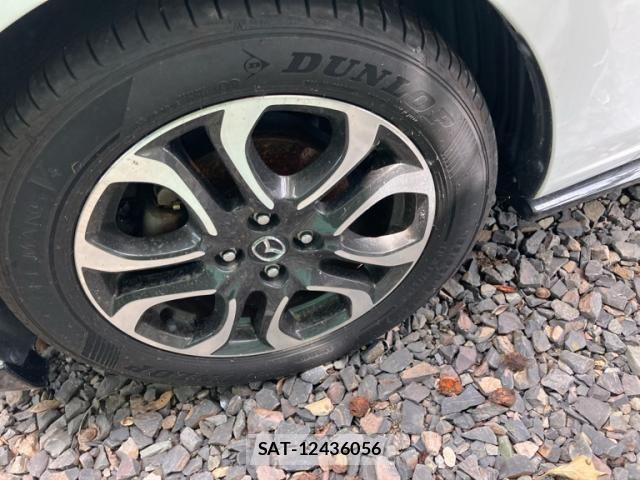 Mazda DEMIO 2014-11 8073603-2