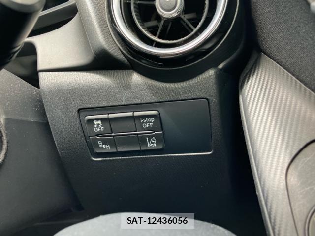 Mazda DEMIO 2014-11 8073603-7