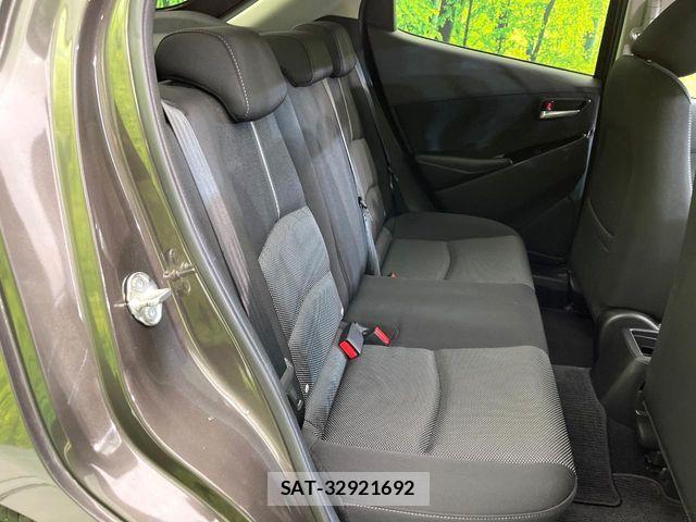 Mazda DEMIO 2018-09 8073601-9