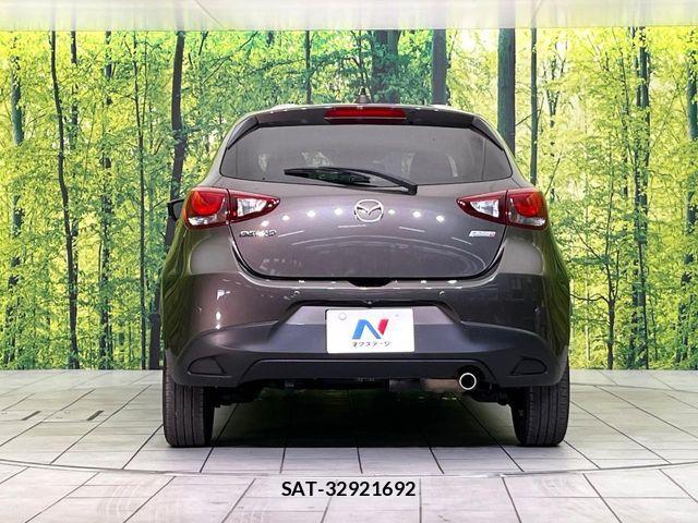 Mazda DEMIO 2018-09 8073601-14