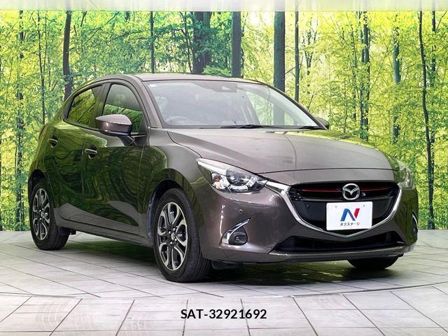Mazda DEMIO 2018-09 8073601-15