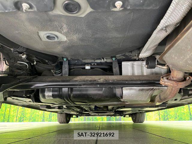 Mazda DEMIO 2018-09 8073601-18