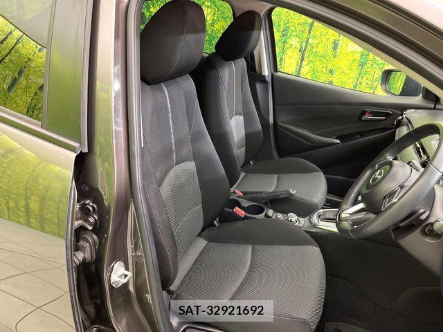 Mazda DEMIO 2018-09 8073601-8