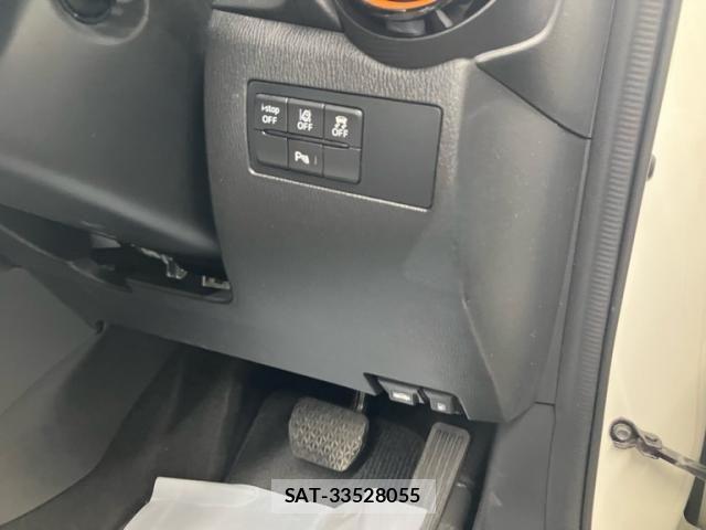 Mazda DEMIO 2016-11 8098941-14