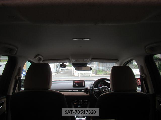Mazda DEMIO 2017-02 8098936-9