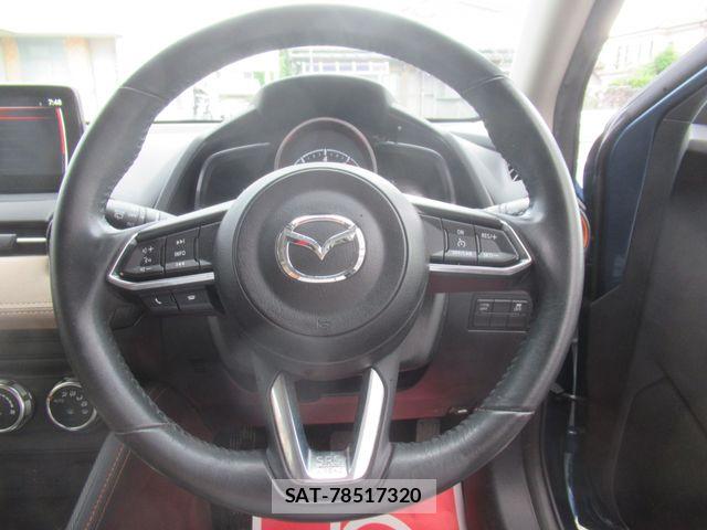 Mazda DEMIO 2017-02 8098936-17