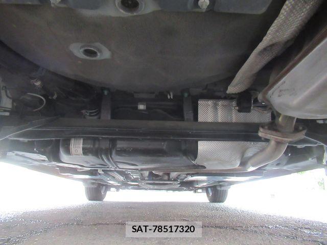 Mazda DEMIO 2017-02 8098936-28