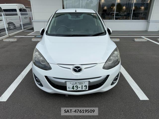 Mazda DEMIO 2012-09 8098956-0