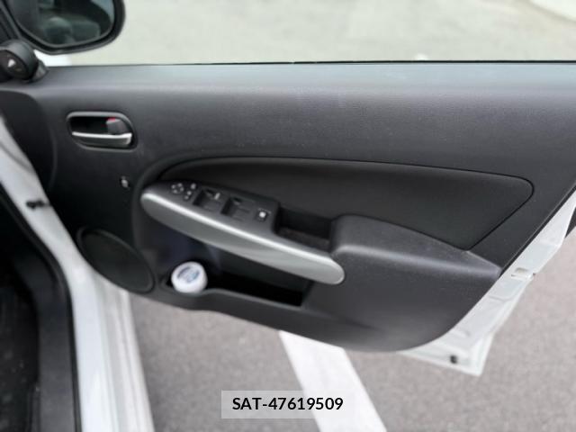 Mazda DEMIO 2012-09 8098956-9