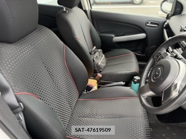 Mazda DEMIO 2012-09 8098956-12