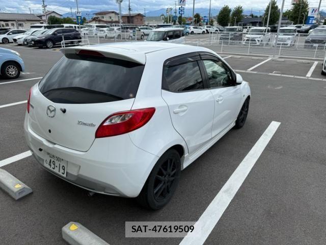 Mazda DEMIO 2012-09 8098956-2
