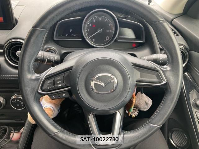 Mazda DEMIO 2017-12 8098937-13