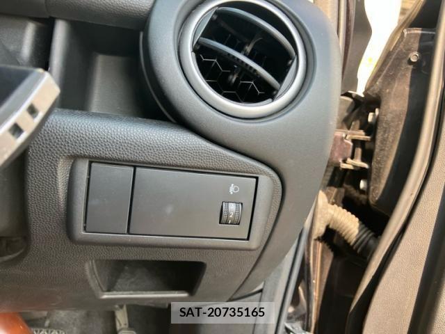 Mazda DEMIO 2014-09 8098953-15
