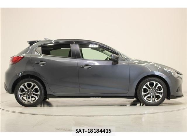 Mazda DEMIO 2016-02 8098932-12