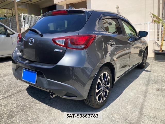 Mazda DEMIO 2016-11 8098945-2