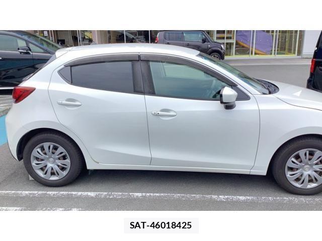 Mazda DEMIO 2015-09 8098946-11