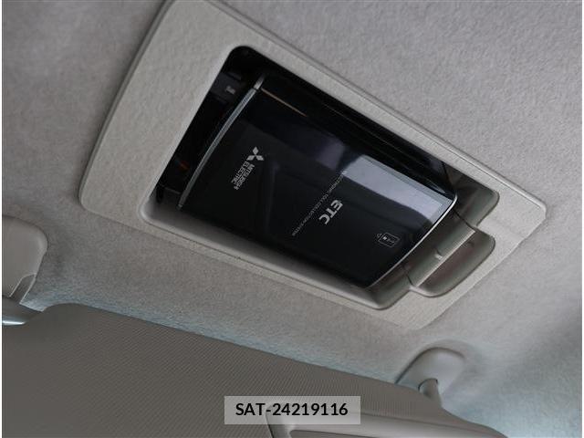 Mazda DEMIO 2017-07 8098934-9