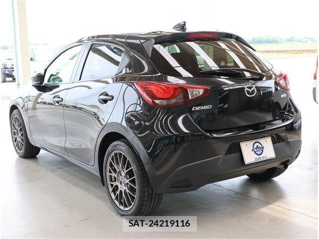 Mazda DEMIO 2017-07 8098934-22