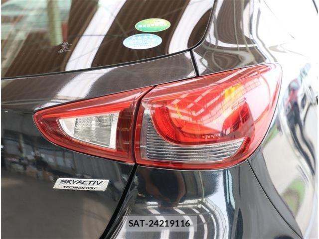 Mazda DEMIO 2017-07 8098934-25