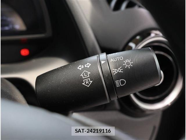 Mazda DEMIO 2017-07 8098934-27