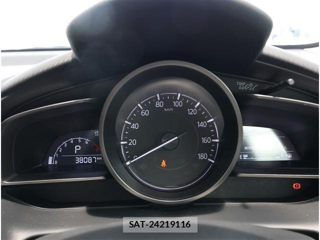 Mazda DEMIO 2017-07 8098934-6