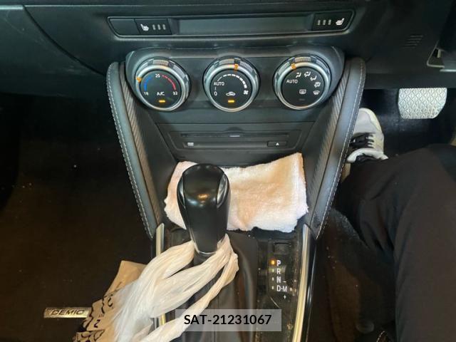 Mazda DEMIO 2016-01 8098947-24