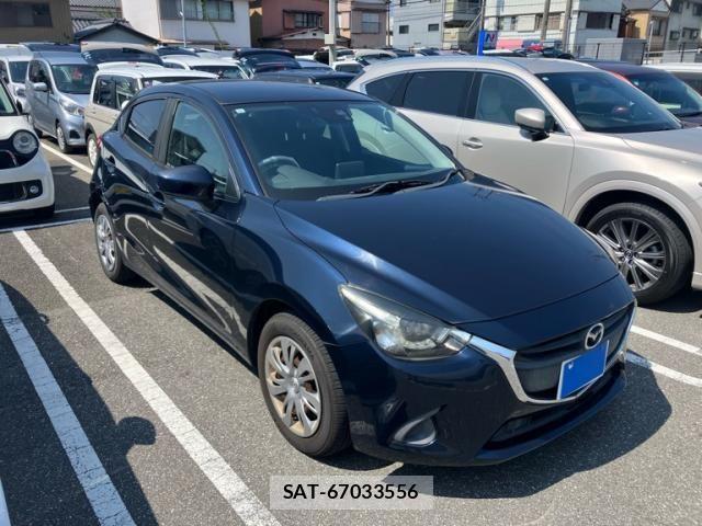 Mazda DEMIO 2015-11 8098938-0