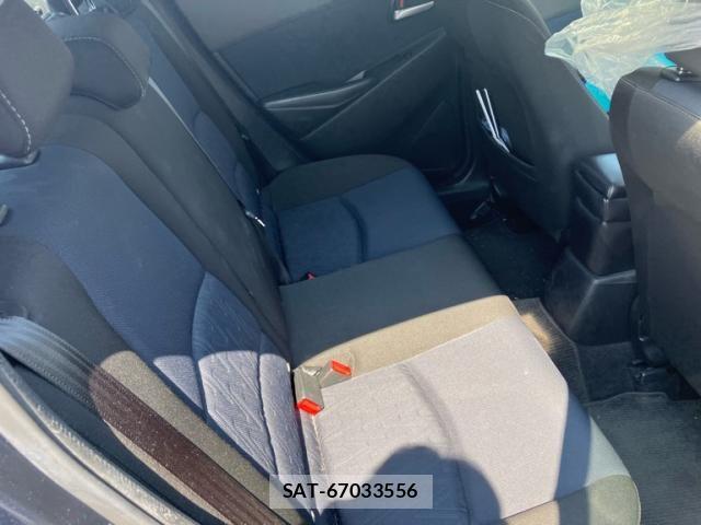 Mazda DEMIO 2015-11 8098938-12