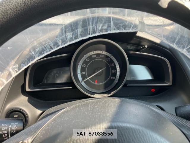 Mazda DEMIO 2015-11 8098938-17