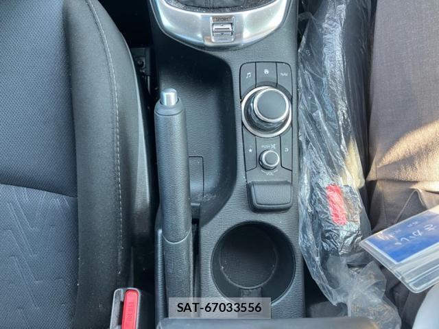 Mazda DEMIO 2015-11 8098938-21