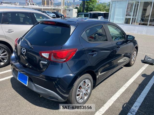 Mazda DEMIO 2015-11 8098938-2