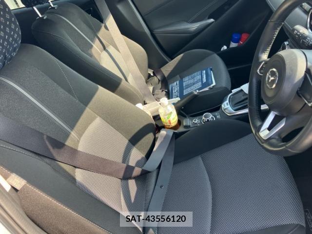Mazda DEMIO 2017-02 8098935-10