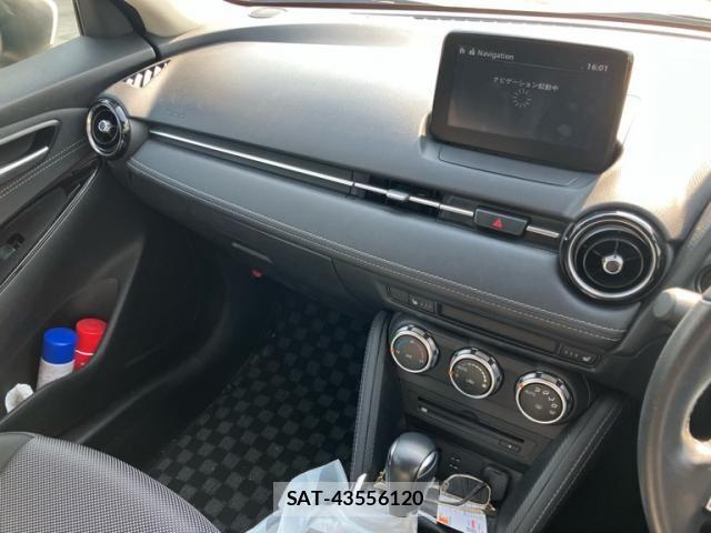 Mazda DEMIO 2017-02 8098935-13