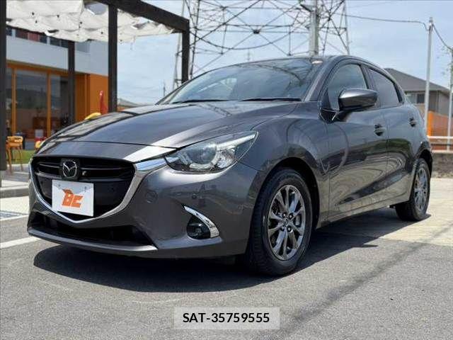 Mazda DEMIO 2018-09 8098933-9