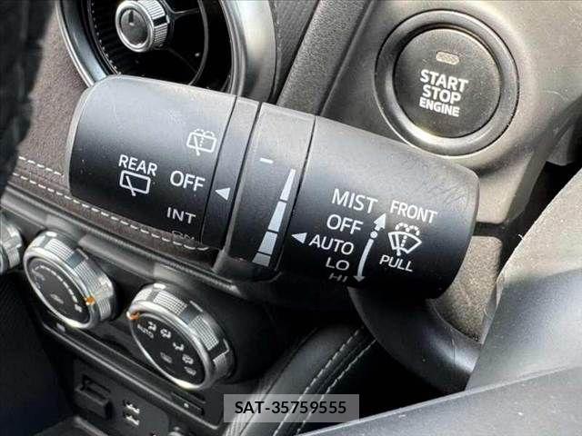 Mazda DEMIO 2018-09 8098933-25