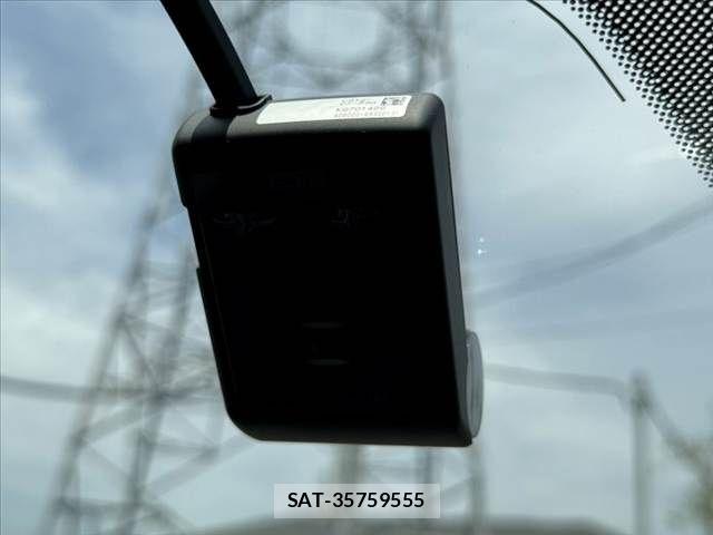 Mazda DEMIO 2018-09 8098933-5