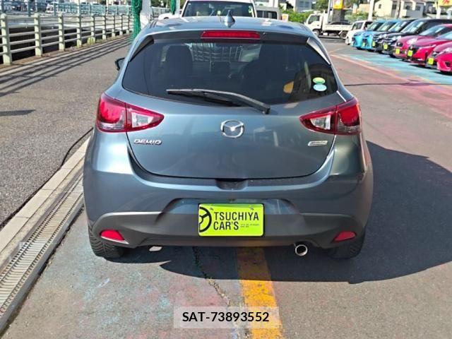 Mazda DEMIO 2016-01 8129844-10