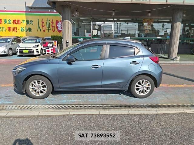 Mazda DEMIO 2016-01 8129844-11