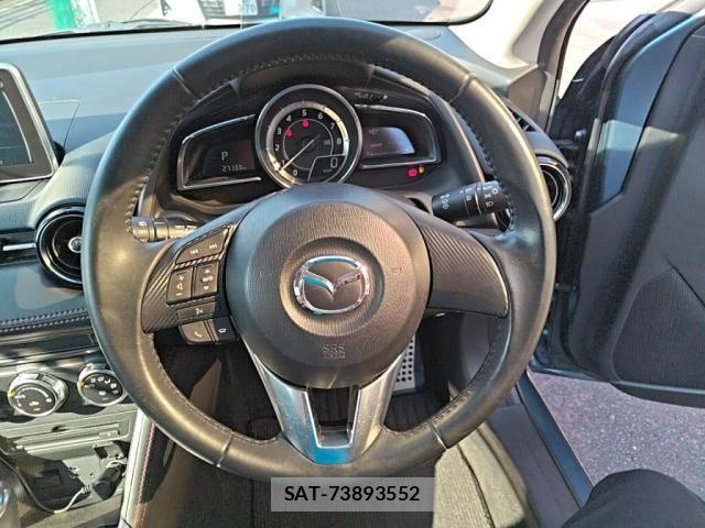 Mazda DEMIO 2016-01 8129844-14