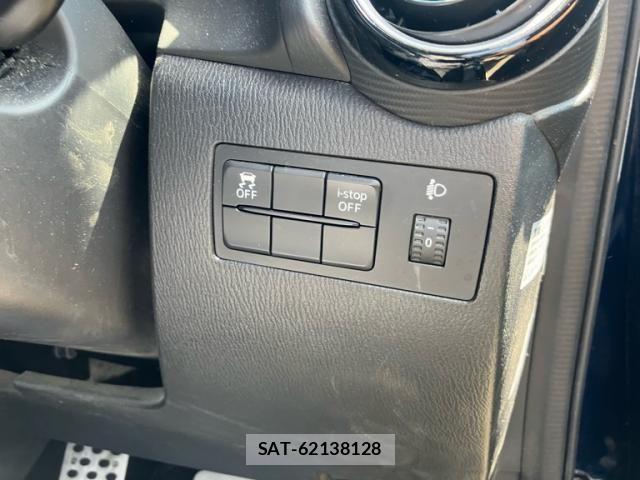 Mazda DEMIO 2014-12 8129872-13