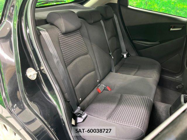 Mazda DEMIO 2017-08 8129858-10