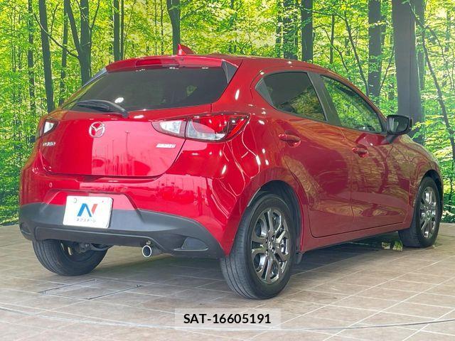 Mazda DEMIO 2017-03 8129856-16