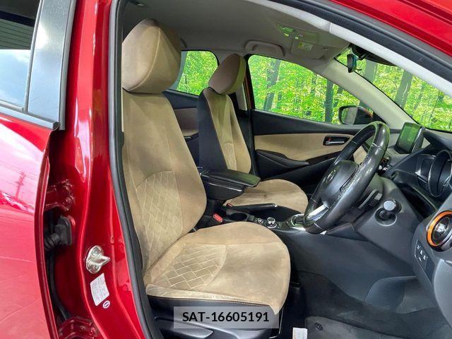 Mazda DEMIO 2017-03 8129856-7