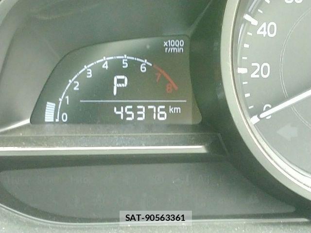 Mazda DEMIO 2018-04 8129855-3