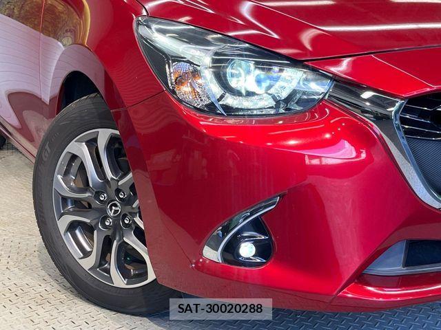 Mazda DEMIO 2017-03 8129857-11