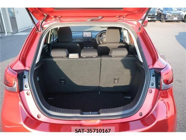 Mazda DEMIO 2017-08 8129845-11