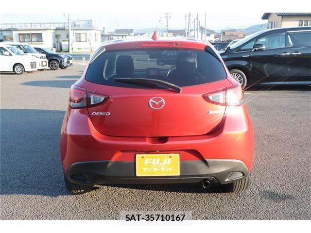 Mazda DEMIO 2017-08 8129845-15