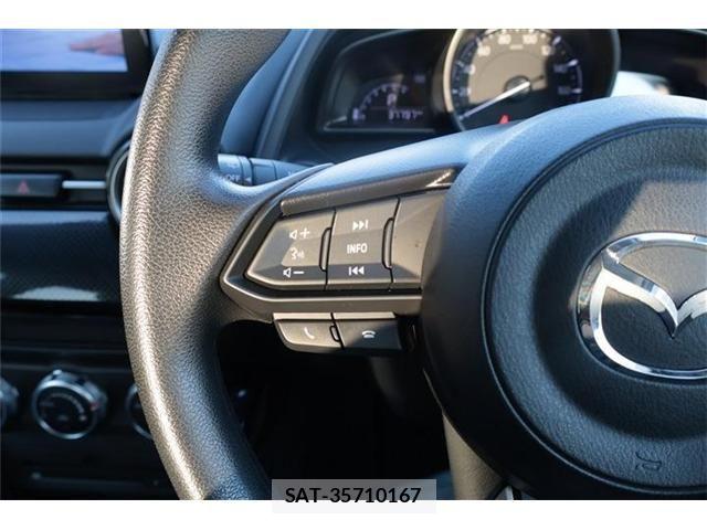 Mazda DEMIO 2017-08 8129845-23