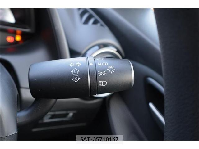 Mazda DEMIO 2017-08 8129845-25